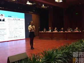 陕西首届大学生简历大赛 用人单位现场争抢人才，百人获聘书